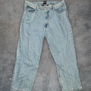 BDG Cropped Bow Fit Jeans